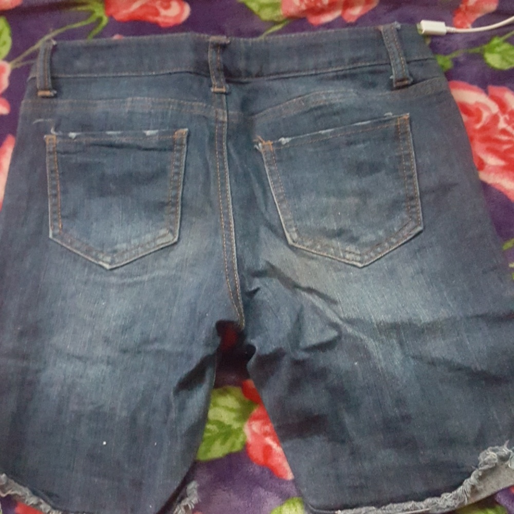 Shorts - Picture 2 of 2